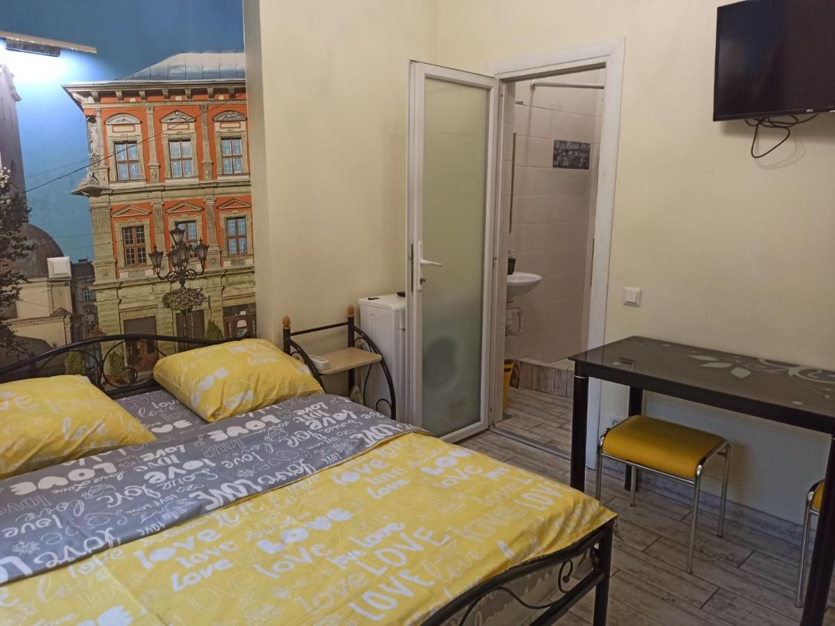 Smart Yellow Apartment-15 Хв Від Жд Вокзалу Lviv Luaran gambar